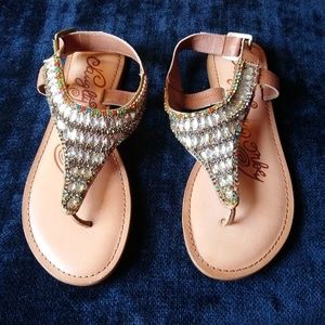Naughty monkey 7.5 T-strap leather sandals